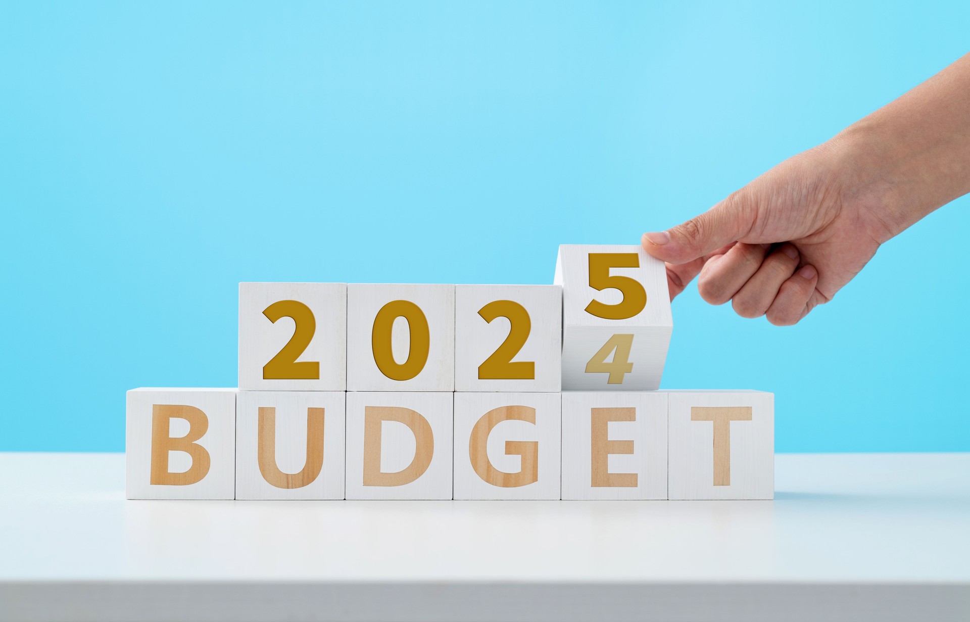 New year number 2025 and word budget on block shape